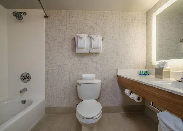 Hotel Express Phoenix-airport/university Drive By Ihg