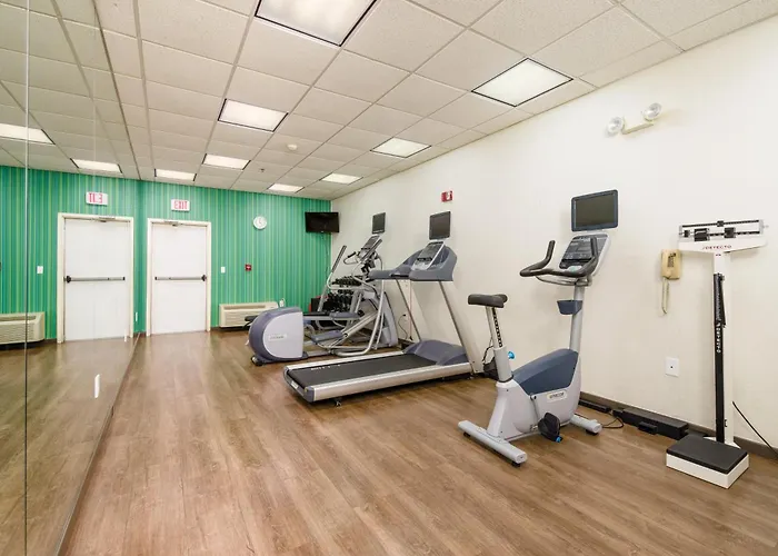 Express Phoenix-airport/university Drive By Ihg Hotel 3*