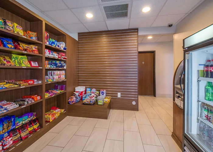 Express Phoenix-airport/university Drive By Ihg Hotel 3*