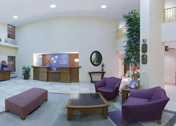 Hotel Express Phoenix-airport/university Drive By Ihg