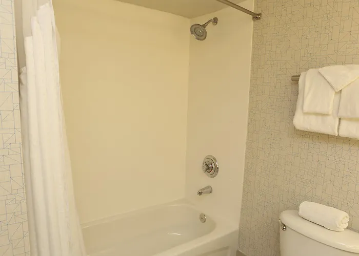 Express Phoenix-airport/university Drive By Ihg 3*